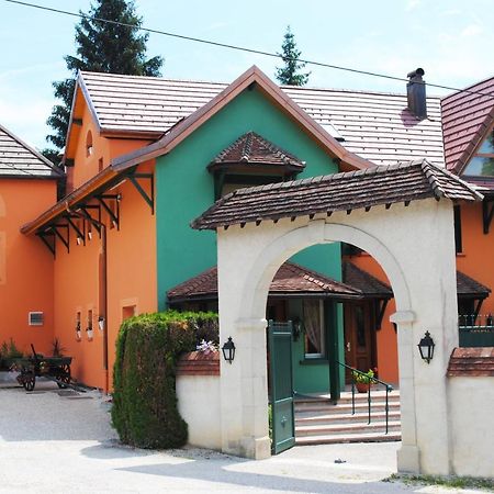L'Auberge Des Gourmets Hotel Restaurant Le Vaudioux Exterior foto